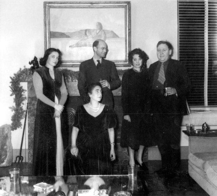 Nellie Soby, Iris Barry (Kneeling), Dick Abbott, Elsa Lanchester, and Charles Laughton, Farmington